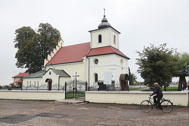 Parafia została erygowana przed 1325 rokiem