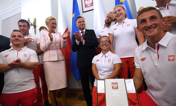 Prezydent do paralekkoatletów: Chylę czoła przed hartem ducha i wspaniałymi wynikami
