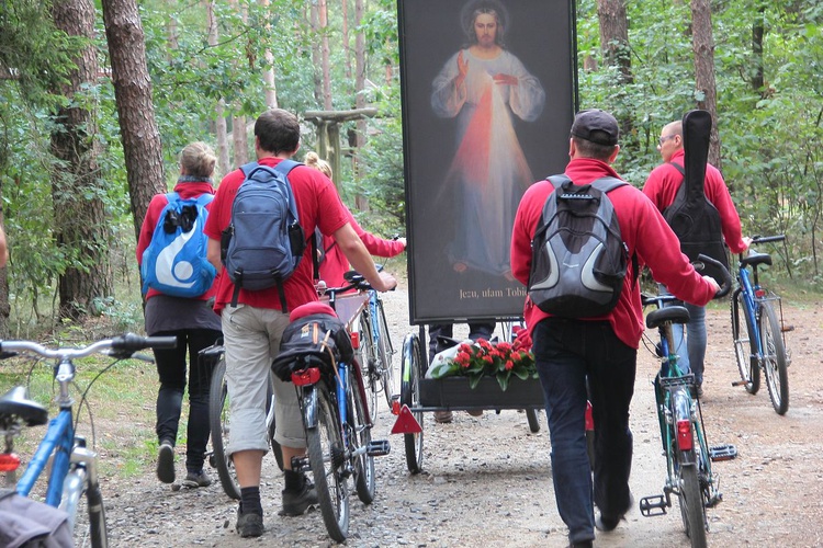 Karawana Bożego Miłosierdzia na Górze Polanowskiej