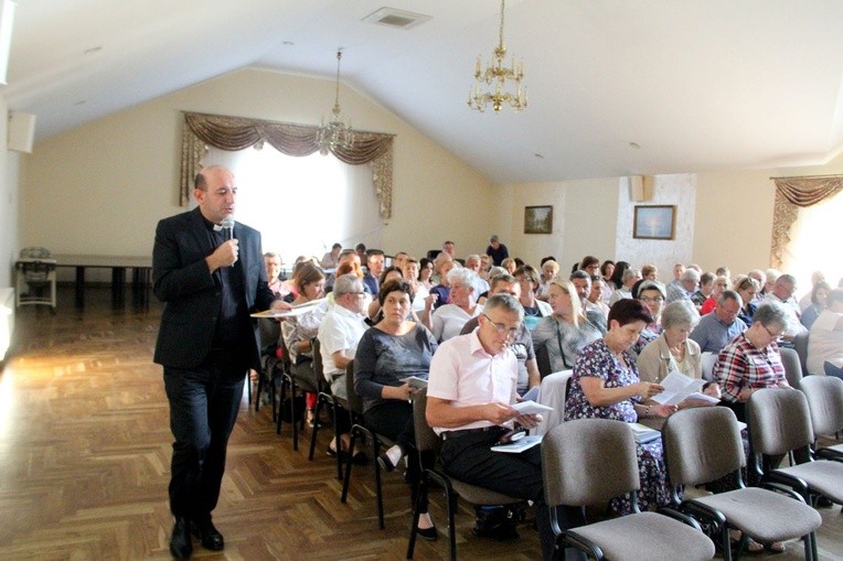 Rozpoczęcie roku UNSJPII w Bochni