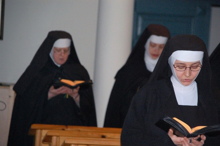 Siostry zapraszają na spotkanie z Chrystusem