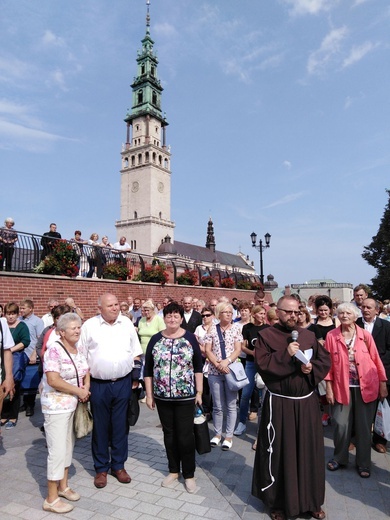 Dożynkowa pielgrzymka rolników 