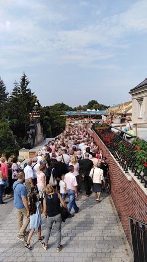 Dożynkowa pielgrzymka rolników 