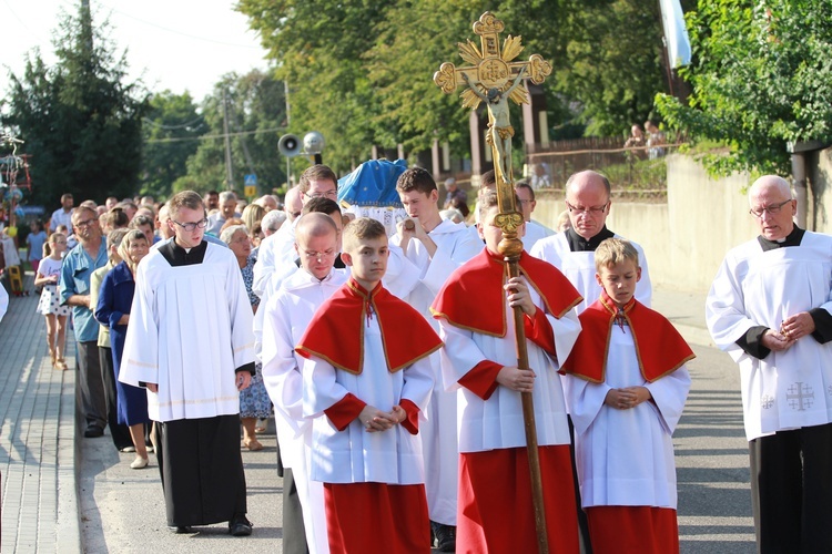 Procesja maryjna w Odporyszowie