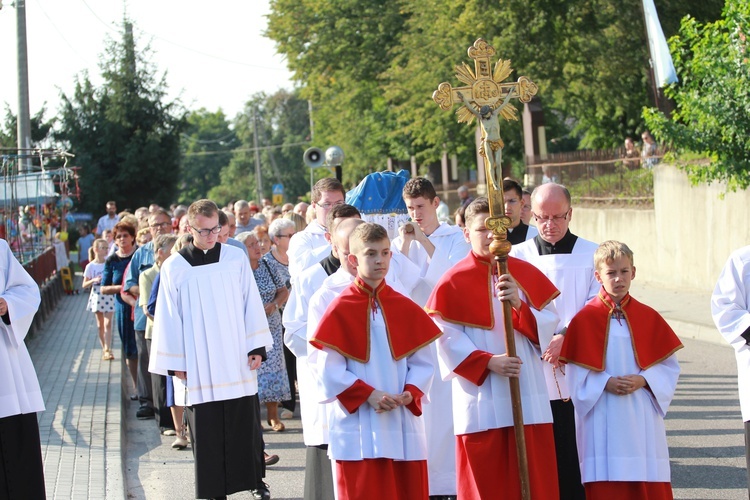 Procesja maryjna w Odporyszowie