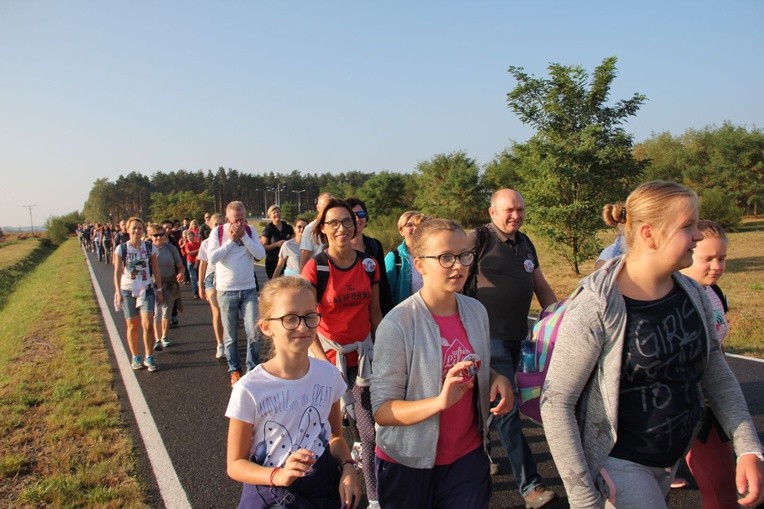Pielgrzymka ze Świebodzina do Rokitna