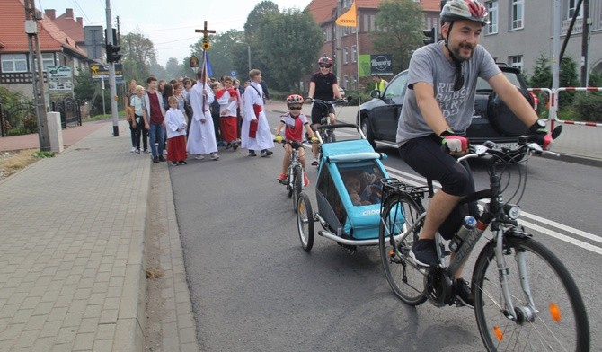 Abp Skworc: Bądźcie wdzięczni Bogu i bliźnim