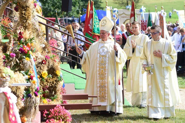 Odpust i dożynki diecezjalne w Gietrzwałdzie