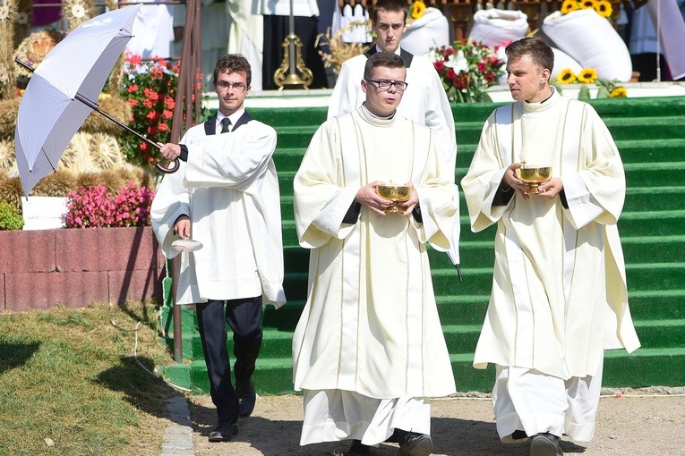 Odpust i dożynki diecezjalne w Gietrzwałdzie
