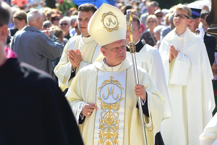 Odpust i dożynki diecezjalne w Gietrzwałdzie