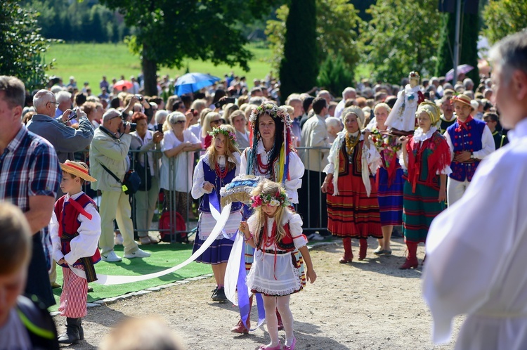 Odpust i dożynki diecezjalne w Gietrzwałdzie