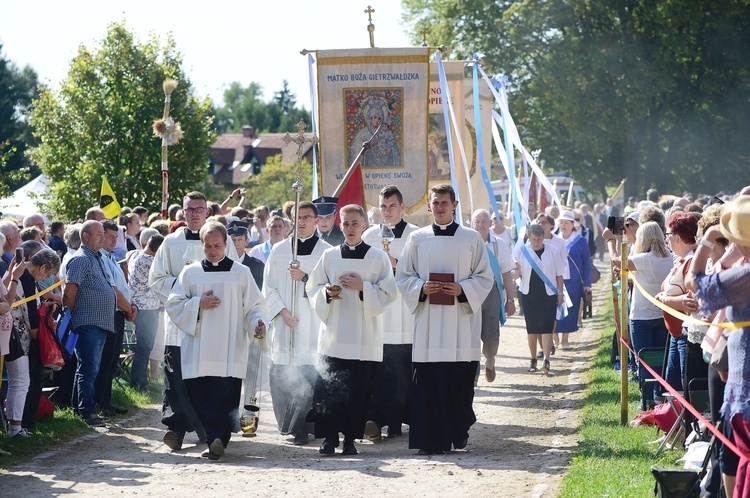 Odpust i dożynki diecezjalne w Gietrzwałdzie