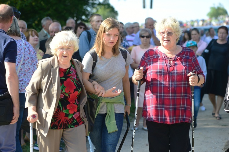 Odpust i dożynki diecezjalne w Gietrzwałdzie