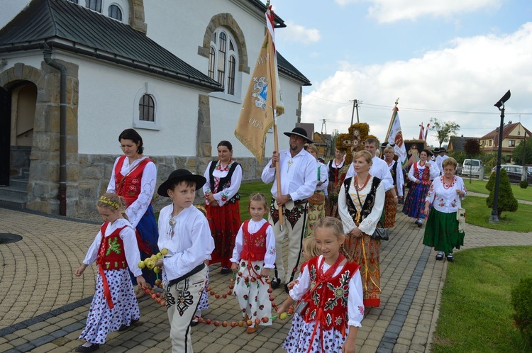 Dożynki parafialne w Miętustwie