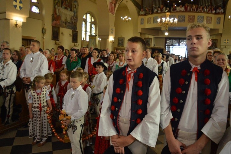 Dożynki parafialne w Miętustwie