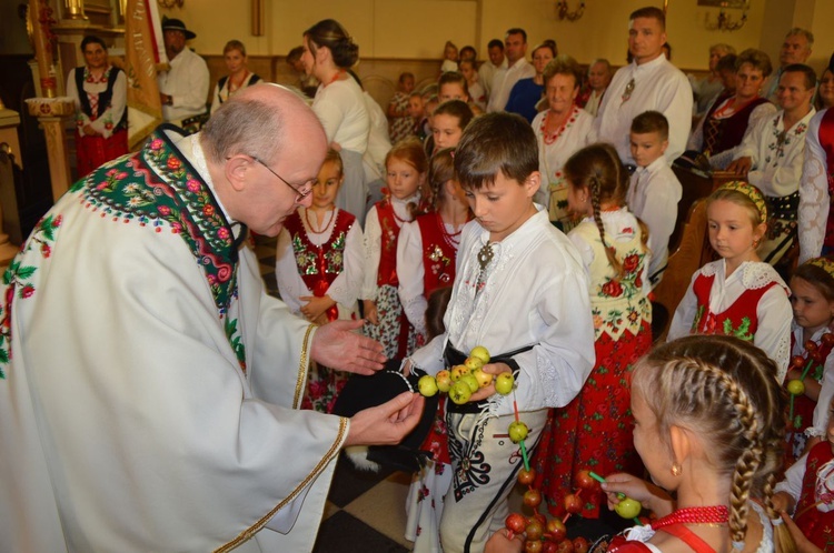 Dożynki parafialne w Miętustwie