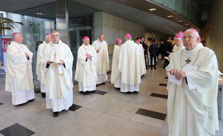 Pogrzeb abp. Szczepana Wesołego – cz. 2