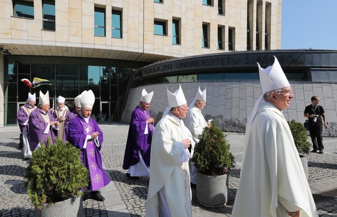 Pogrzeb abp. Szczepana Wesołego – cz. 2