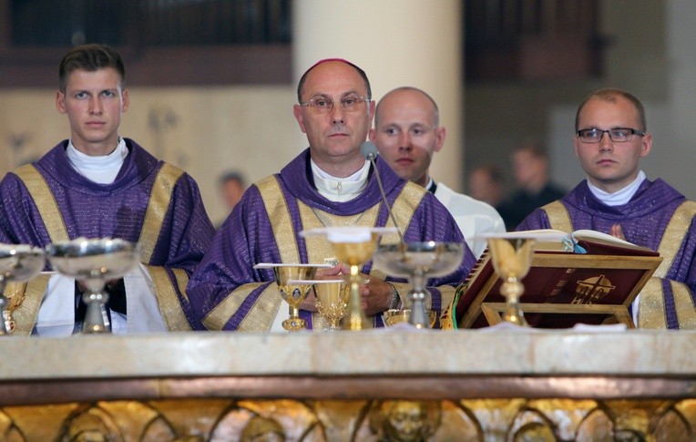 Pogrzeb abp. Szczepana Wesołego – cz. 2