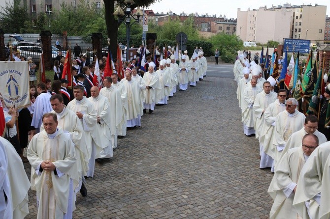 Pogrzeb abp. Szczepana Wesołego – cz. 2