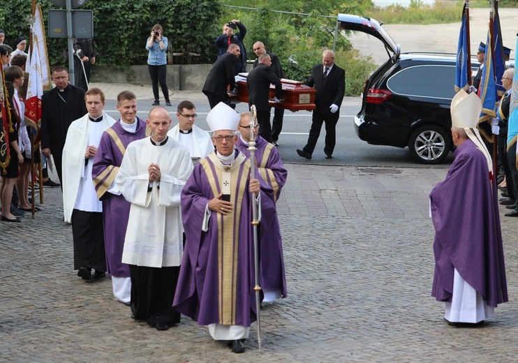 Pogrzeb abp. Szczepana Wesołego – cz. 2