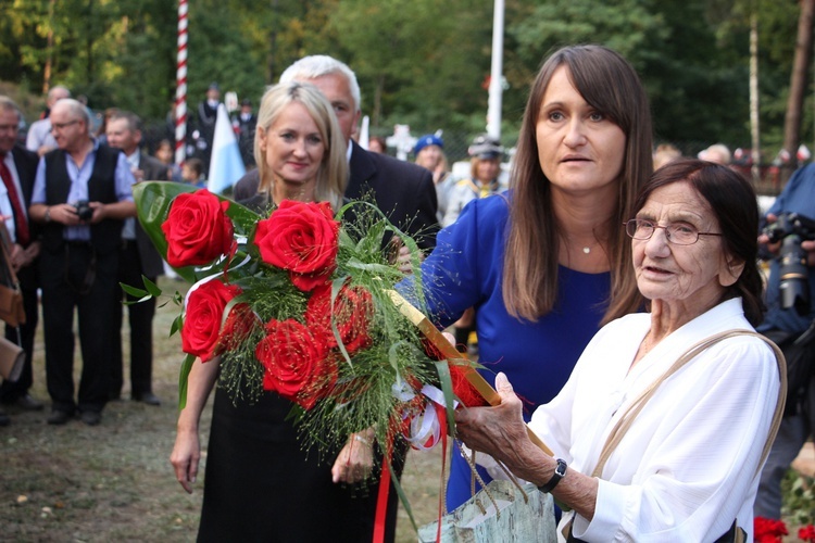 Uroczystość patriotyczna w Starych Budach