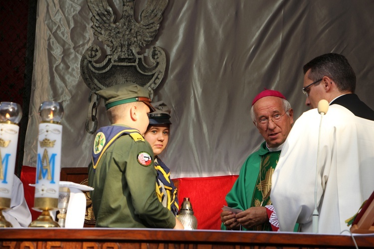 Uroczystość patriotyczna w Starych Budach