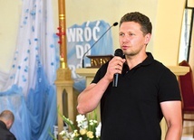 Michał Chorosiński w czasie wygłaszania konferencji