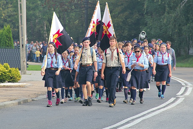 Z Rybnika-Niewiadomia dotarło piechotą 182 Skautów Europy i ich bliskich. Skauci – czyli harcerze katoliccy – przyjechali  na tę pielgrzymkę z całego Górnego Śląska.