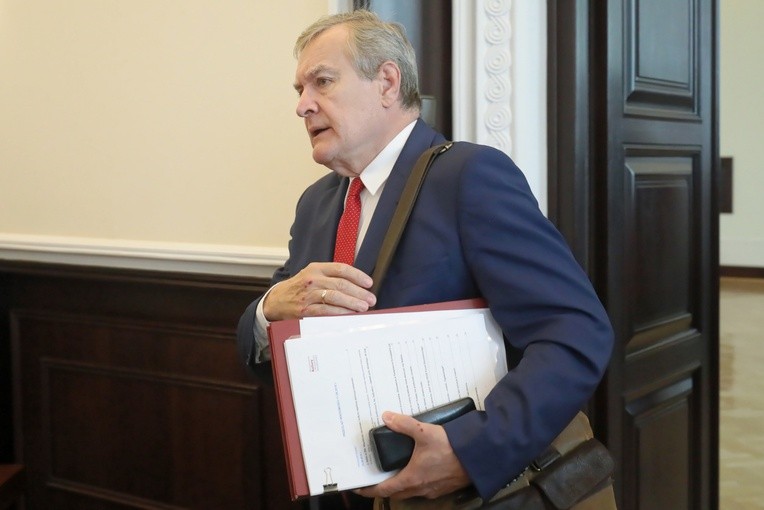 Gliński: Nie dałem ani grosza na film "Kler"