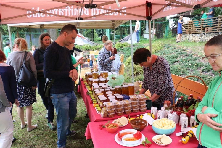 "Miodobranie-Miodogranie" w Konarach 2018