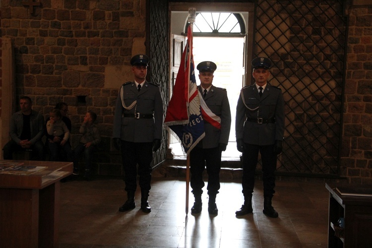 Msza św. za ojczyznę w tumskiej archikolegiacie