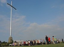 Krzyż Trzeciego Tysiąclecia na wzgórzu Trzy Lipki