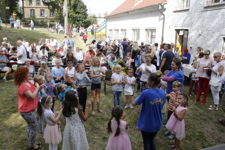 Festyn urodzinowy dla Matki Bożej w Wałbrzychu
