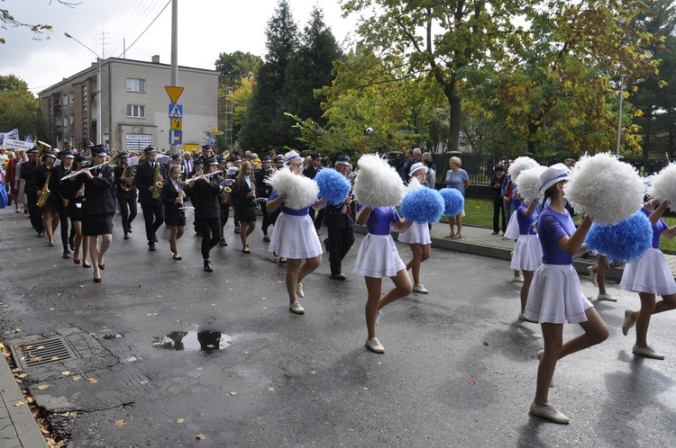 Skierniewickie Święto Kwiatów, Owoców i Warzyw - parada, cz. 1