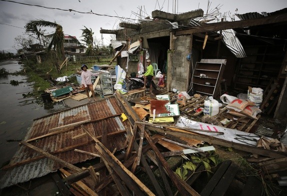 Co najmniej 12 ofiar śmiertelnych tajfunu Mangkhut na Filipinach