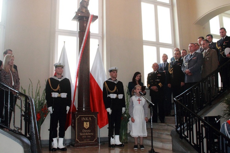 Odsłonięcie i poświęcenie popiersia "Inki"