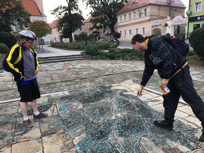 Pielgrzymka rowerowa do sanktuarium Matki Bożej Dobrej Rady w Sulistrowiczkach