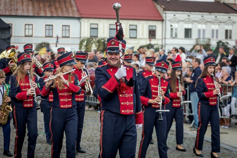 Skierniewickie Święto Kwiatów, Owoców i Warzyw - parada, cz. 2