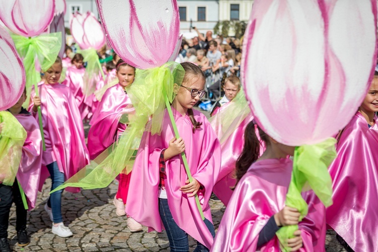 Skierniewickie Święto Kwiatów, Owoców i Warzyw - parada, cz. 2