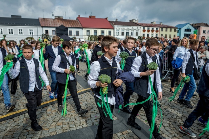 Skierniewickie Święto Kwiatów, Owoców i Warzyw - parada, cz. 2