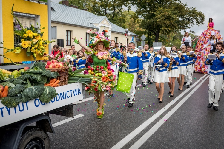 Skierniewickie Święto Kwiatów, Owoców i Warzyw - parada, cz. 2