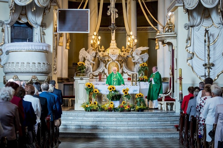 Skierniewickie Święto Kwiatów, Owoców i Warzyw - Msza św. 