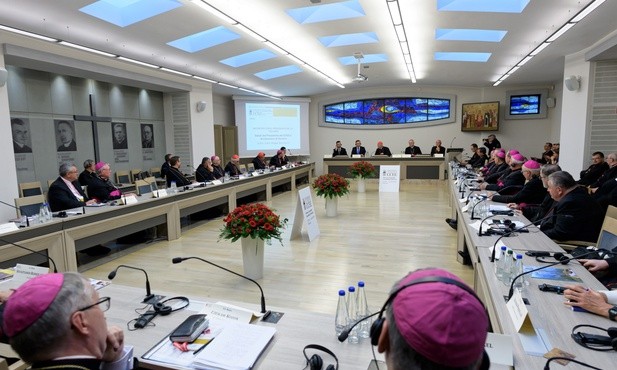 Biskupi Europy: Kontynent musi oddychać swymi dwoma chrześcijańskimi płucami 