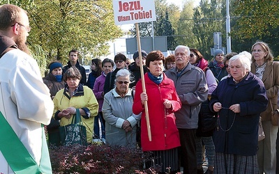 ▲	Przecięcie dróg obok kościoła na Poczekajce jest jednym z pierwszych w Lublinie, gdzie odbyła się modlitwa za miasto.