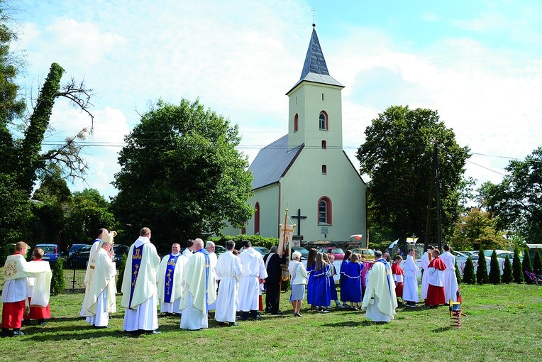 Uroczystość odpustowa w Szydłowcu Śląskim.