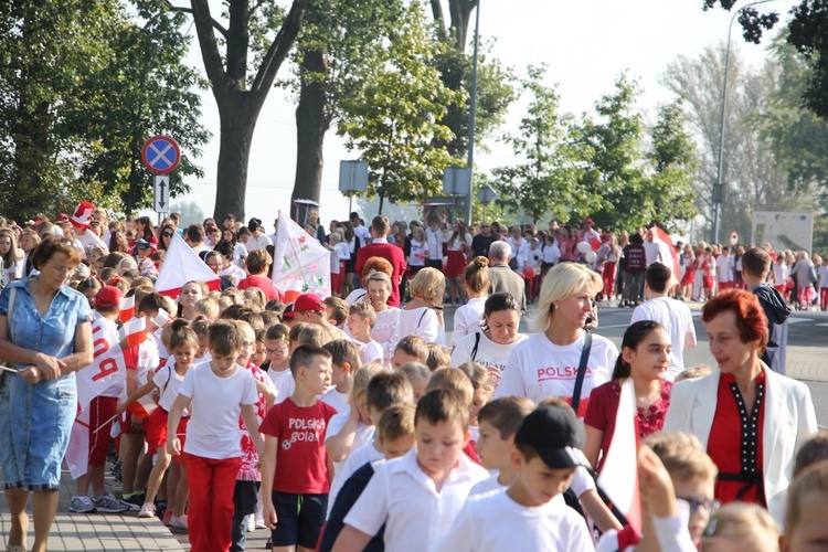 Korowód niepodległościowy w Łowiczu