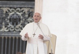 Papież odwołał kolejnych biskupów z Chile