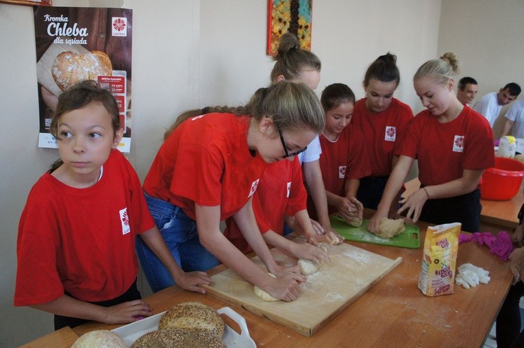 Pieczenie chleba w Rudniku nad Sanem