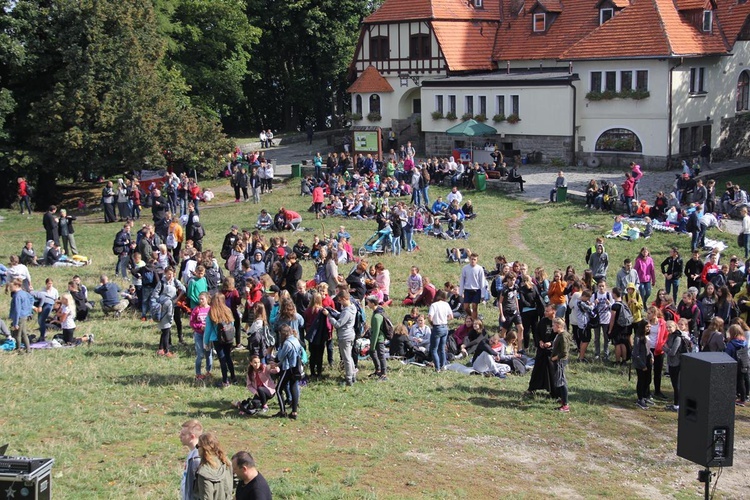 Spotkanie młodzieży na Ślęży, cz. 1